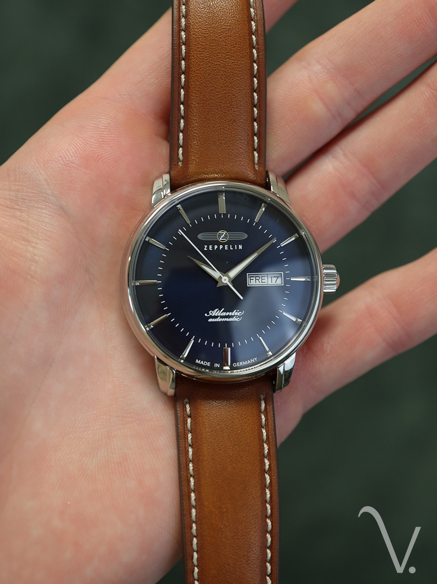Zeppelin Orologio Uomo 8466-4, Cassa Acciaio, Quadrante Verde, Cinturino Pelle Marrone