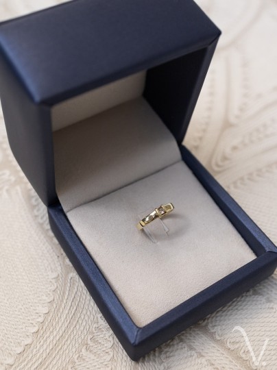 Vintage geelgouden ring met briljant 0,05 ct
