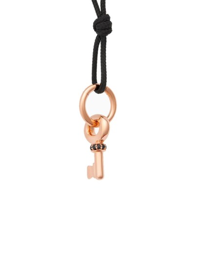 Hanger sleutel met zwarte saffier