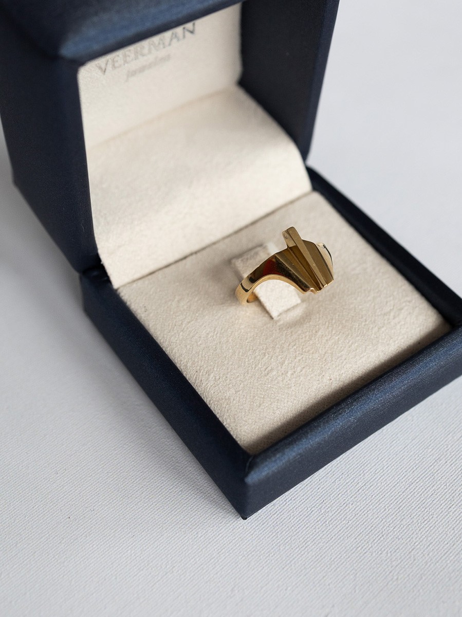 Moderne vintage ring zonder steen