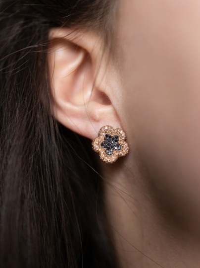 Typical Roos 1835 roségouden oorstekers 1,66crt.