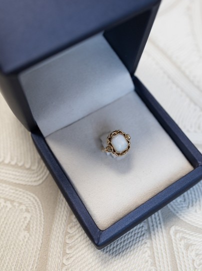 Vintage ring opaal achthoek