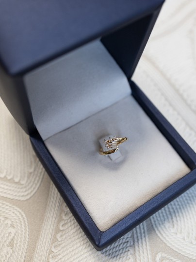 Vintage geelgouden slagring 5 diamanten