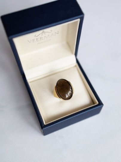 Vintage gouden ring met ovale rookkwarts