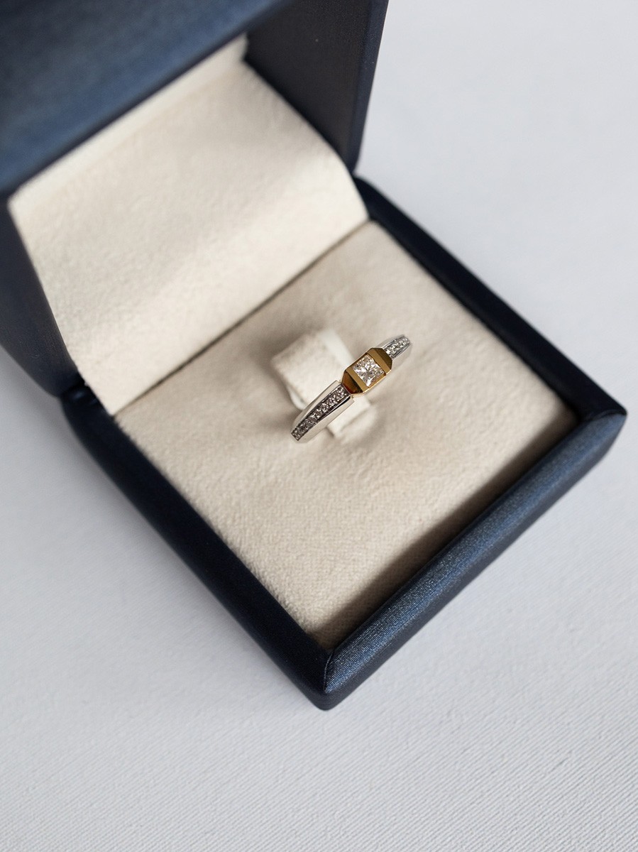 Vintage Le Chic ring briljant en princess diamant