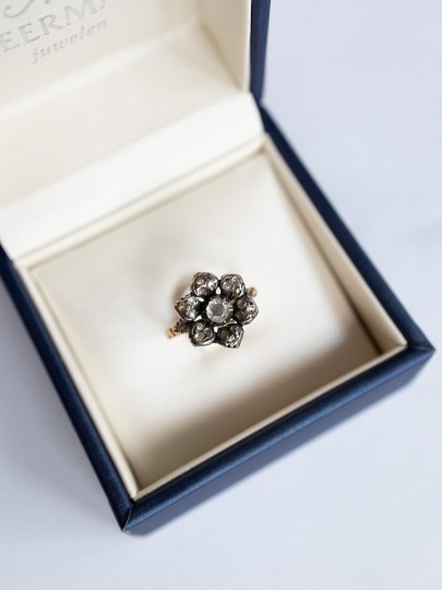 Vintage entourage ring diamant roos