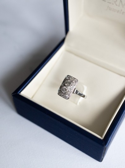 Vintage witgouden ring met diamanten