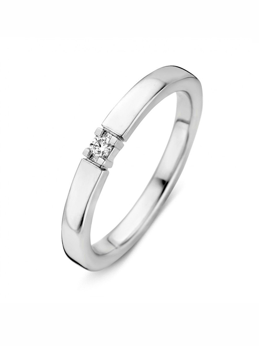 Witgouden ring met briljant 0,05crt. Witgouden ring met briljant 0,05crt.