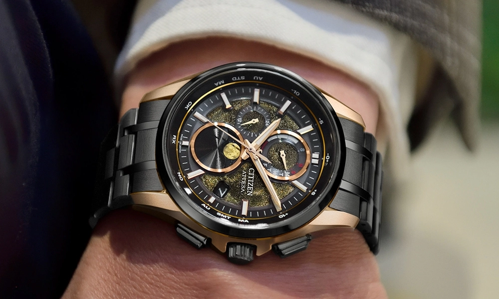 Ontdek de Citizen Radio Controlled Moonphase Atessa X Hakuto R